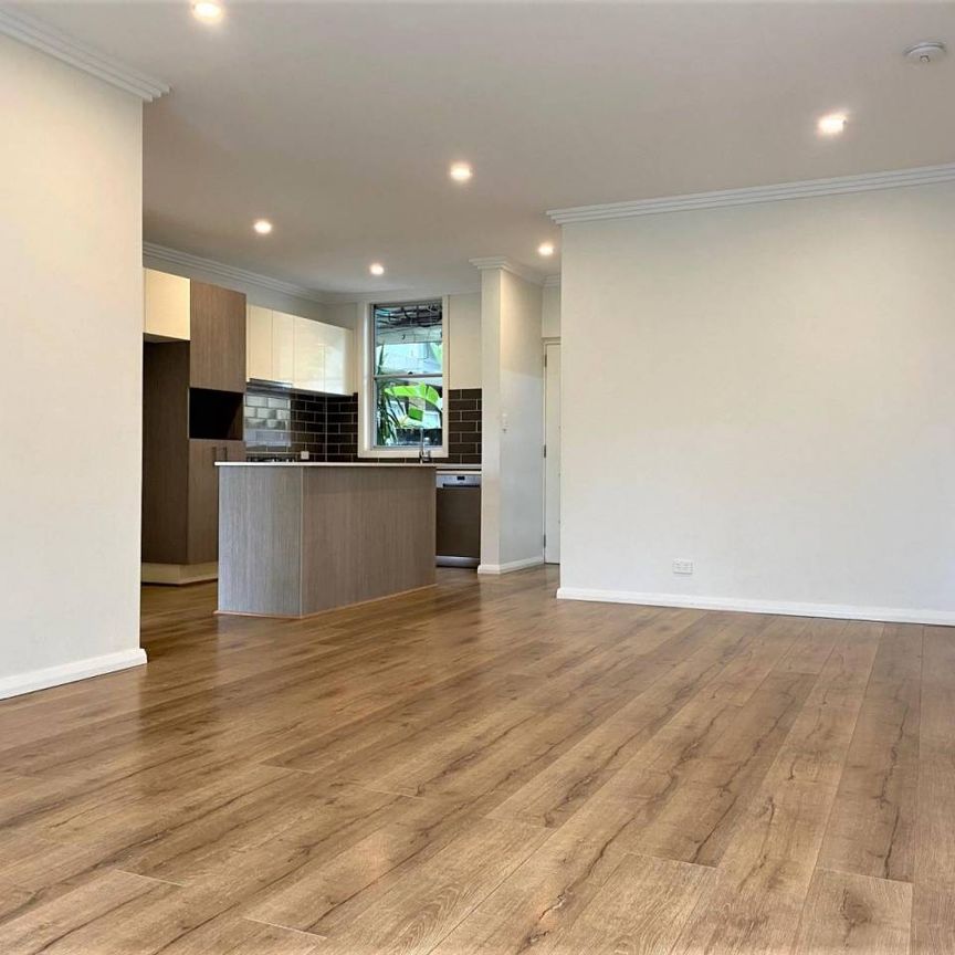 Prime Location & Low Maintenance Living - Photo 1