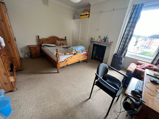 3 bedroom apartment to rent - Photo 1