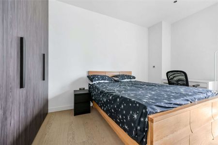 Excellent value studio apartment located in the East Tower of the new Wardian development. - Photo 4