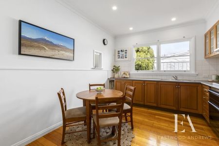 10 B O'Brien Street, Newcomb - Photo 3