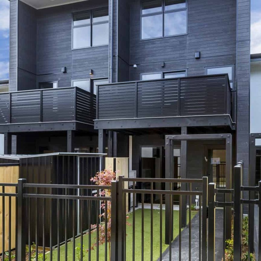 9/10 Rainey Grove, Taita - Photo 1