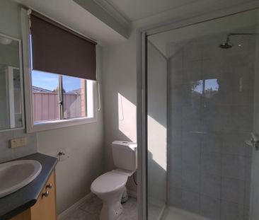 Great location, Great space with Drive through access!! - Photo 6