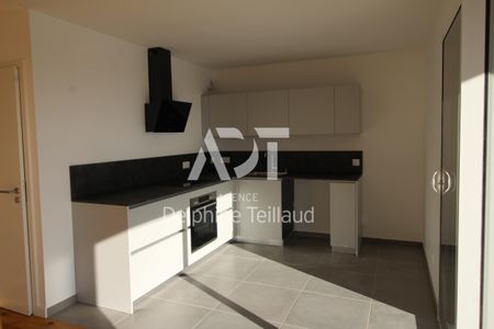 Location Appartement 5 pièces 120m² CORENC 38700 - Photo 4