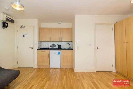 Regents Park Road, N3 - Photo 5