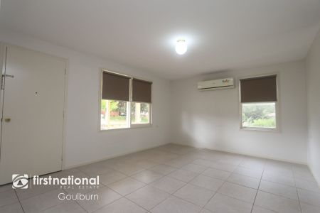 30 Strathallen Crescent, Goulburn - Photo 3