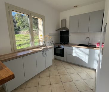 Location Maison 3 pièces 43m² MIOMO 20200 - Photo 1