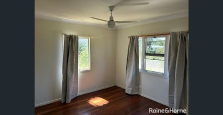 Convenient, Comfortable Living in Central Kingaroy - Photo 2
