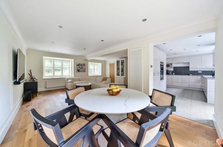 4 bedroom semi-detached house to rent - Photo 2