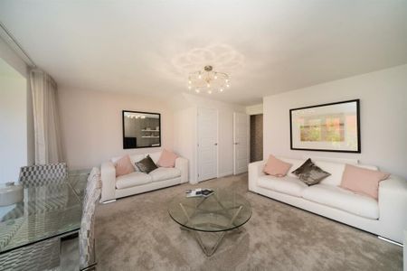 4 bedroom semi-detached house to rent - Photo 3