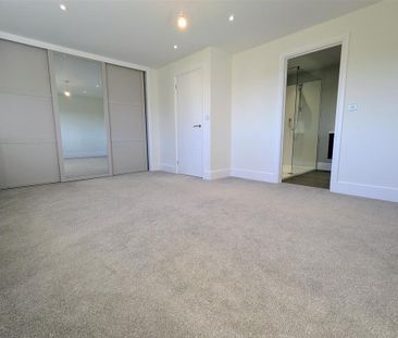 5 bedroom detached house to rent - Photo 6