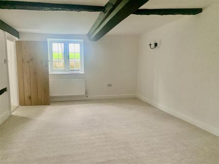 4 bedroom detached house to rent - Photo 3