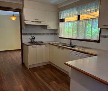 Short walk to Town - Photo 1