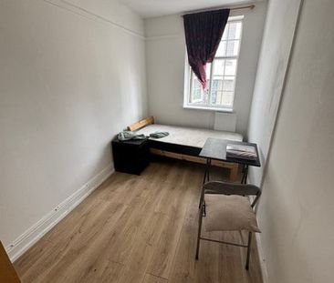 5 Bed Maisonette, High Street, CR0 - Photo 4