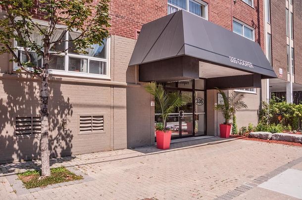 Perfectly Located in Centretown Ottawa - Central AC included in the price of rent - Photo 1