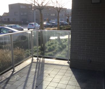 - Leuk gelijkvloers appartement met open zicht (midden rechts) - Photo 2