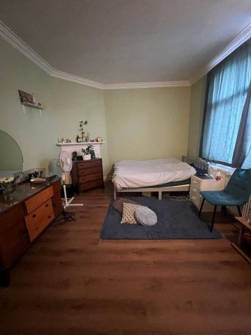 4 Bed Terraced House, St. Johns Road, HA9 - Photo 4