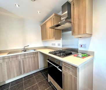 2 bedroom flat to rent - Photo 4