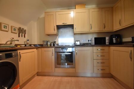 2 bedroom flat to rent - Photo 5