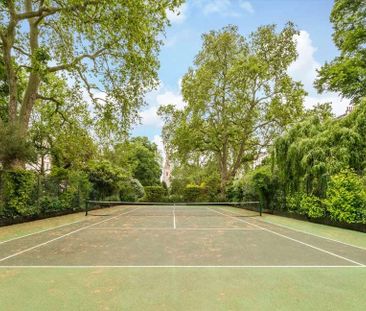 Remarkable period apartment overlooking Warwick Square, with high-c... - Photo 5