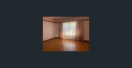 Lovely cottage style home surrounded by garden - Photo 2