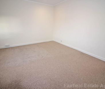 2 bedroom maisonette to rent - Photo 2