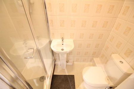 Madeley Road, London - Photo 5