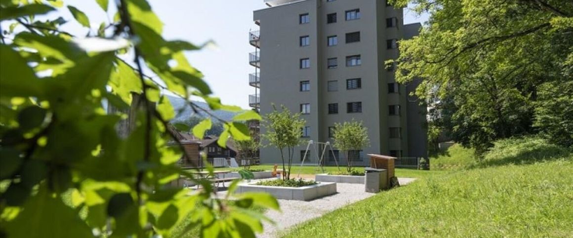Spacious modern apartment in green surroundings - Photo 1