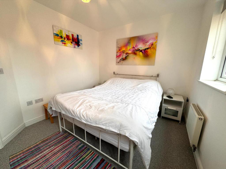 1 bedroom coach house to rent - Photo 5