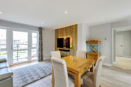 2 bedroom maisonette to rent - Photo 4