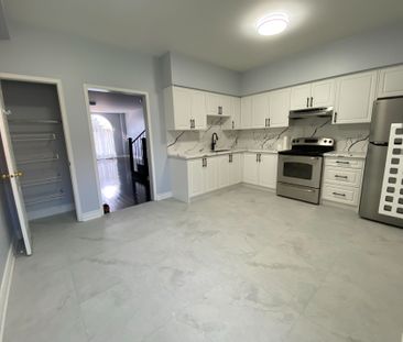 For Lease - 3745 Kingston Road, Toronto, Ontario - Photo 6