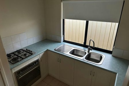 PERFECT LOCATION! - Photo 2