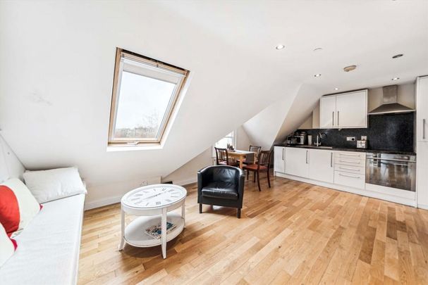 2 bedroom flat to rent - Photo 1