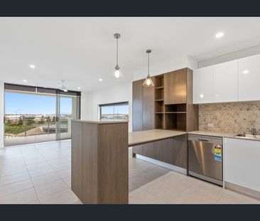 Two Bedroom Waterfront Apartment - Photo 5