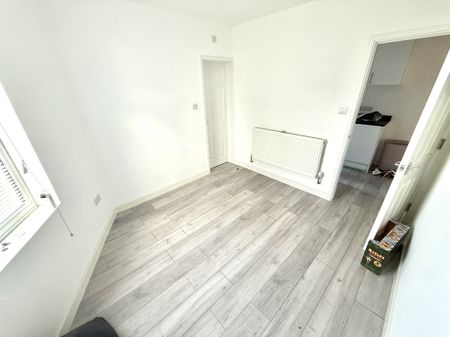 Clifton Road, Rugby - Photo 5