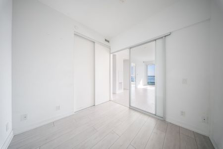 For Lease - 5 Buttermill Avenue Unit# 2205, Vaughan, Ontario - Photo 3