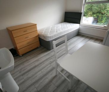 House share to rent - Photo 1