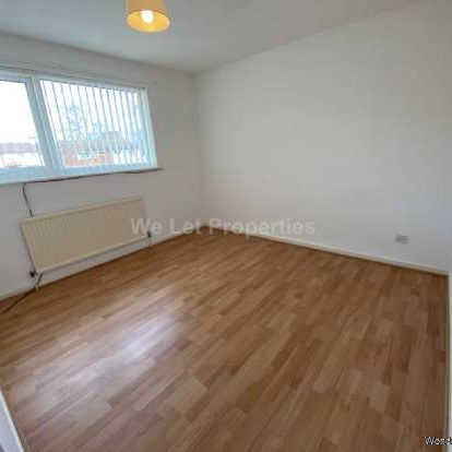 3 bedroom property to rent in Salford - Photo 1