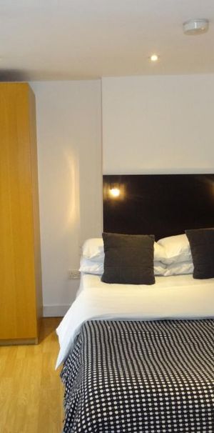 Flat 28 Cartwright Gardens, Bloomsbury WC1H 9EH - Photo 1