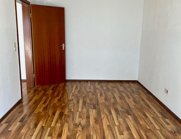 *Racano Immobilien* - Ideale Single Wohnung - direkt einzugsbereit! - Photo 1