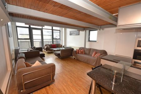 2 bed Apartment for Rent - Photo 2