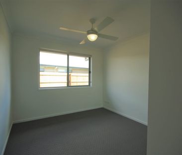 Easy-Living Family Home in the Heart of Bli Bli - Photo 4