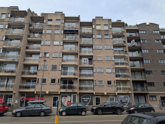 Gerenoveerd 2 slaapkamer appartement op toplocatie - Foto 1