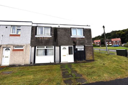 5 bedroom House in Woodbridge Lawn, Leeds - Photo 2