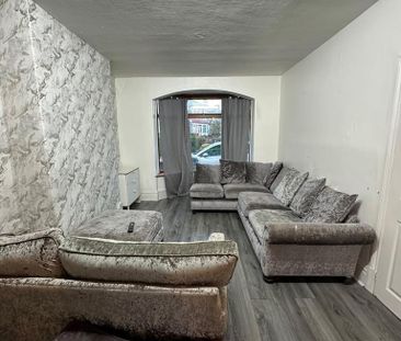 3 bedroom terraced house to rent - Photo 1