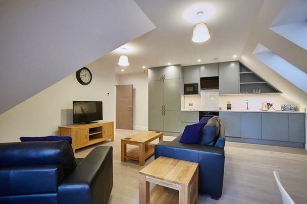 2 bedroom flat to rent - Photo 1