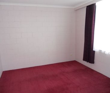 Neat and tidy unit in Glenorchy - Photo 2