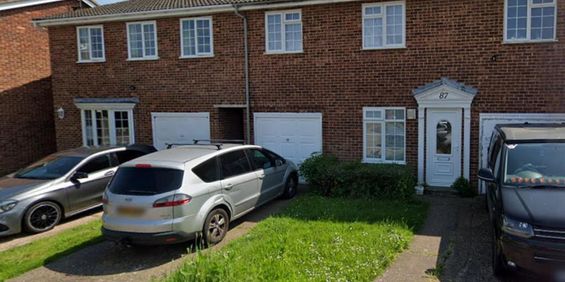 3 bedroom terraced house to rent - Photo 3