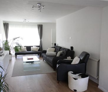 4 bedroom semi-detached house to rent - Photo 2