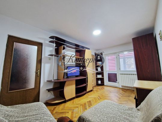 Garsoniera la cheie, cu balcon inchis, langa Spitalul de Rec - Fotografie 1