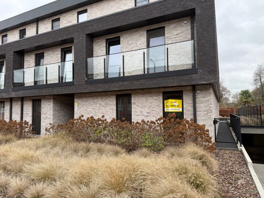 Recent appartement met tuin op wandelafstand van het centrum - Photo 1